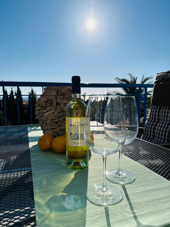 Ocean Sunset Apartment Пафос Екстериор снимка